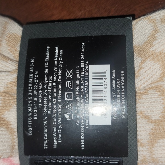 🎠 COACH 3 PACK ANKLE SOCKS 🎠 - Picture 3 of 4